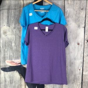 2 NWT  Gildan Women V Neck Tshirts Size XL